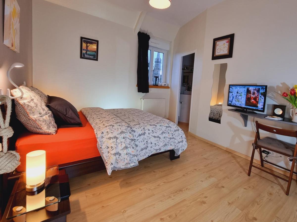 Chambres D'Hotes "Le Clos De La Baie" Paimpol Eksteriør billede