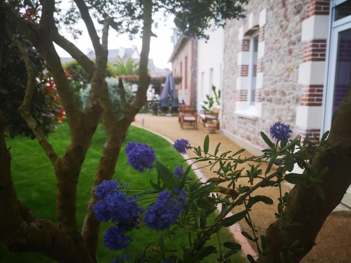Chambres D'Hotes "Le Clos De La Baie" Paimpol Eksteriør billede